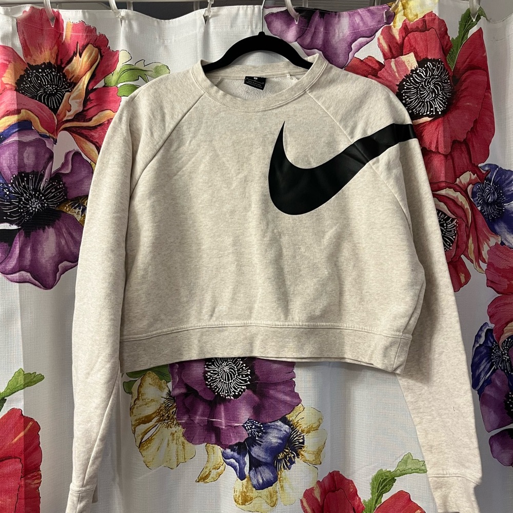 Nike Women's Cream/Gray Cropped Sweatshirt